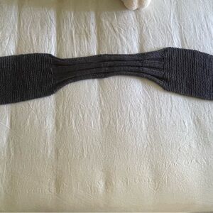 Dark grey Knit scarf shorter for less bulk